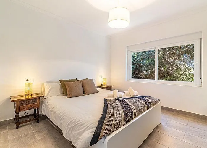 Holiday home Con Piscina En